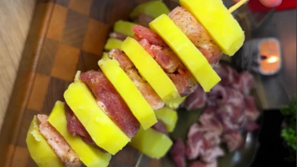 Картопляні шашлики з м`ясом