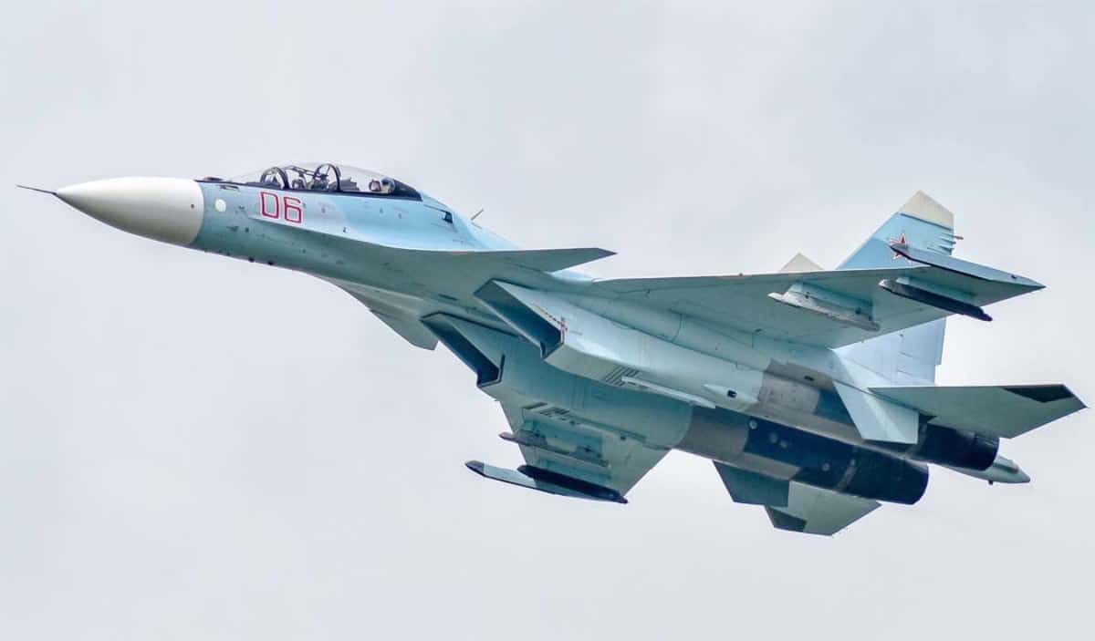 У Липецьку агент ГУР підпалив два російські винищувачі прямо в ангарі (відео)