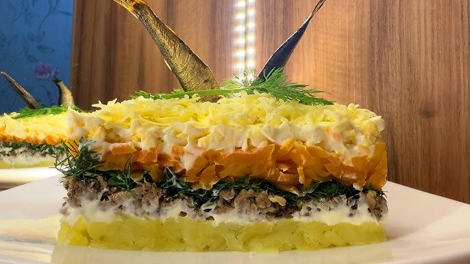 Святковий салат зі шпротами ➤ Prozoro.net.ua