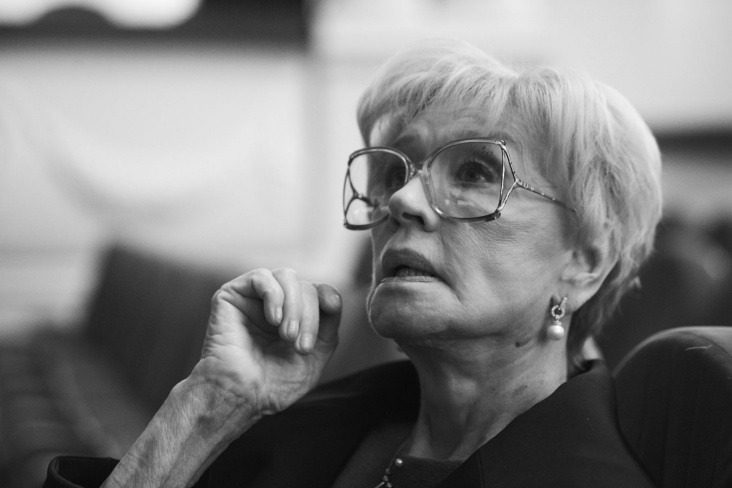 Колола свій жир в обличчя: як перед смертю виглядала Алентова