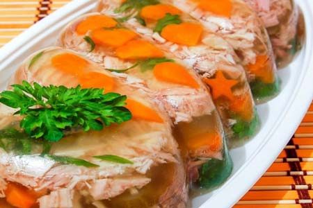 Бюджетный холодец из красной рыбы