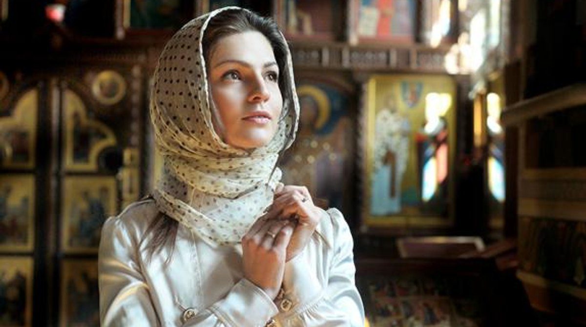 Священник четко объяснил, есть ли женский дресс-код в церкви