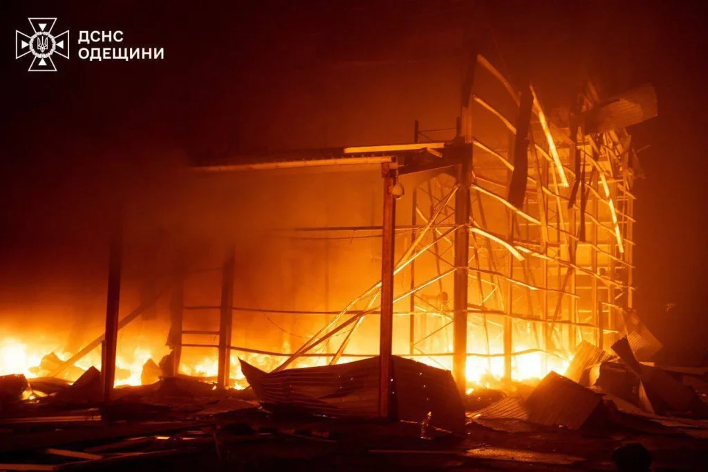 Россия атаковала Одессу «Шахедами»: первые подробности (фото) 4 Россия атаковала Одессу «Шахедами»: первые подробности (фото)