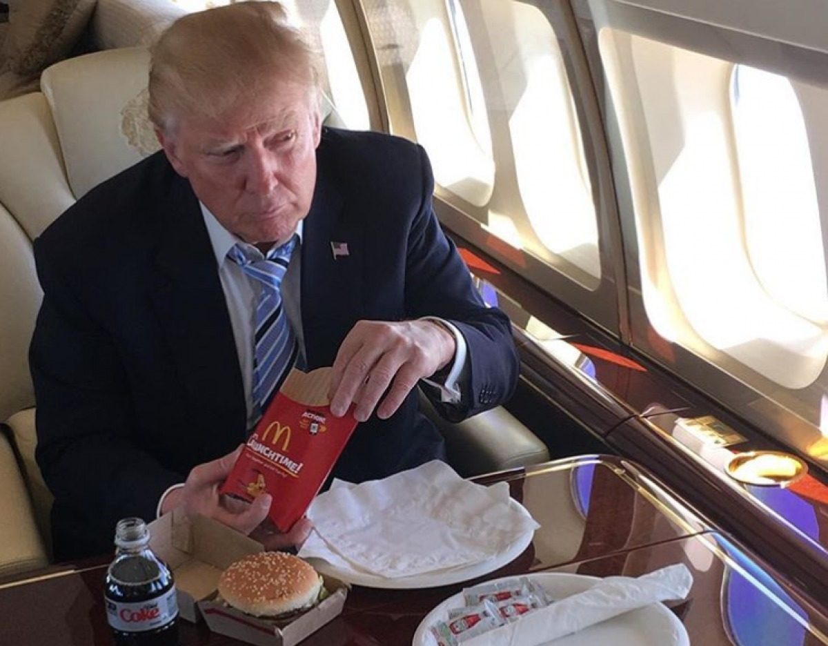 “Як він взагалі живий”: стало відомо, що їсть Трамп