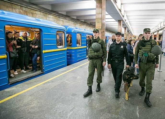 Массовая драка в метро Киева: стало известно, почему возник конфликт ➤ Prozoro.net.ua