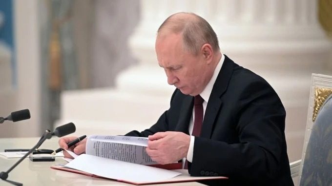 ЦПД: Путін «змінює історію» для виправдання війни проти України