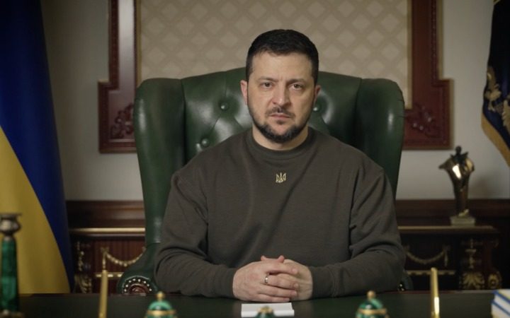 Зеленский ответил военным, которые просили не увольнять Малюка