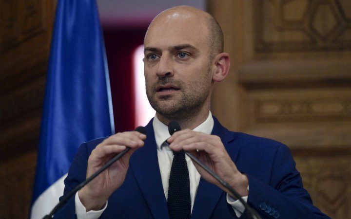 У Парижі не стримали іронії: як Франція відповіла на погрози Кремля