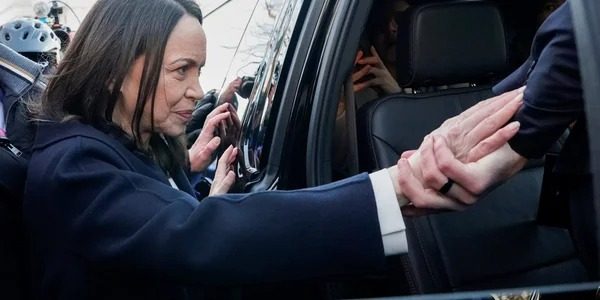 Мачадо передала Нобелівську премію миру Трампу