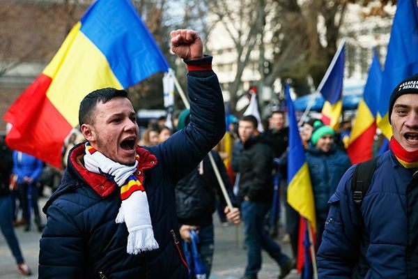 «Выживать все сложнее»: Санду готова голосовать за объединение Молдовы с Румынией
