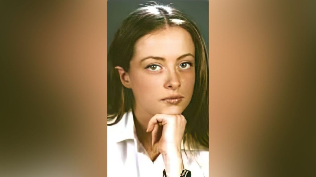Від роботи в барі до уряду Італії: якою була в молодості Джорджа Мелоні 3 Від роботи в барі до уряду Італії: якою була в молодості Джорджа Мелоні