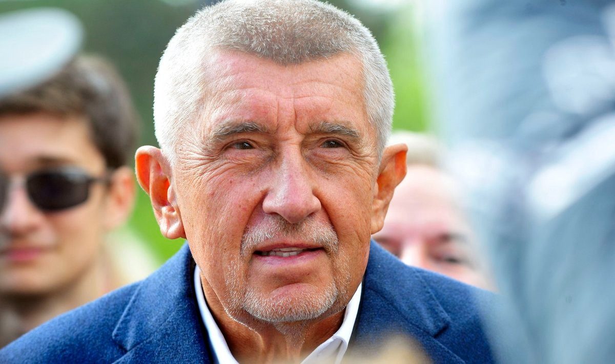 Прем’єр Чехії розкрив секрет щодо постачання боєприпасів Україні