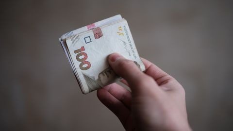 Сколько наличных денег нужно иметь на случай блекаута: советы экспертов