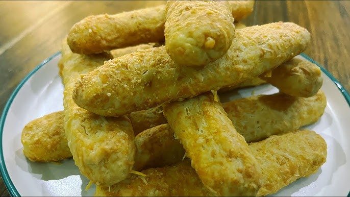 Сирні палички з пікантним медовим соусом