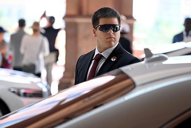 Выдали замуж несовершеннолетней: что известно о жене любимого сына Кадырова