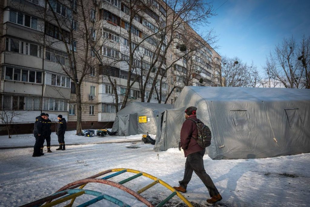 Блэкауты и холод в квартирах после обстрелов: как власть спасает энергосистему 5 Блэкауты и холод в квартирах после обстрелов: как власть спасает энергосистему