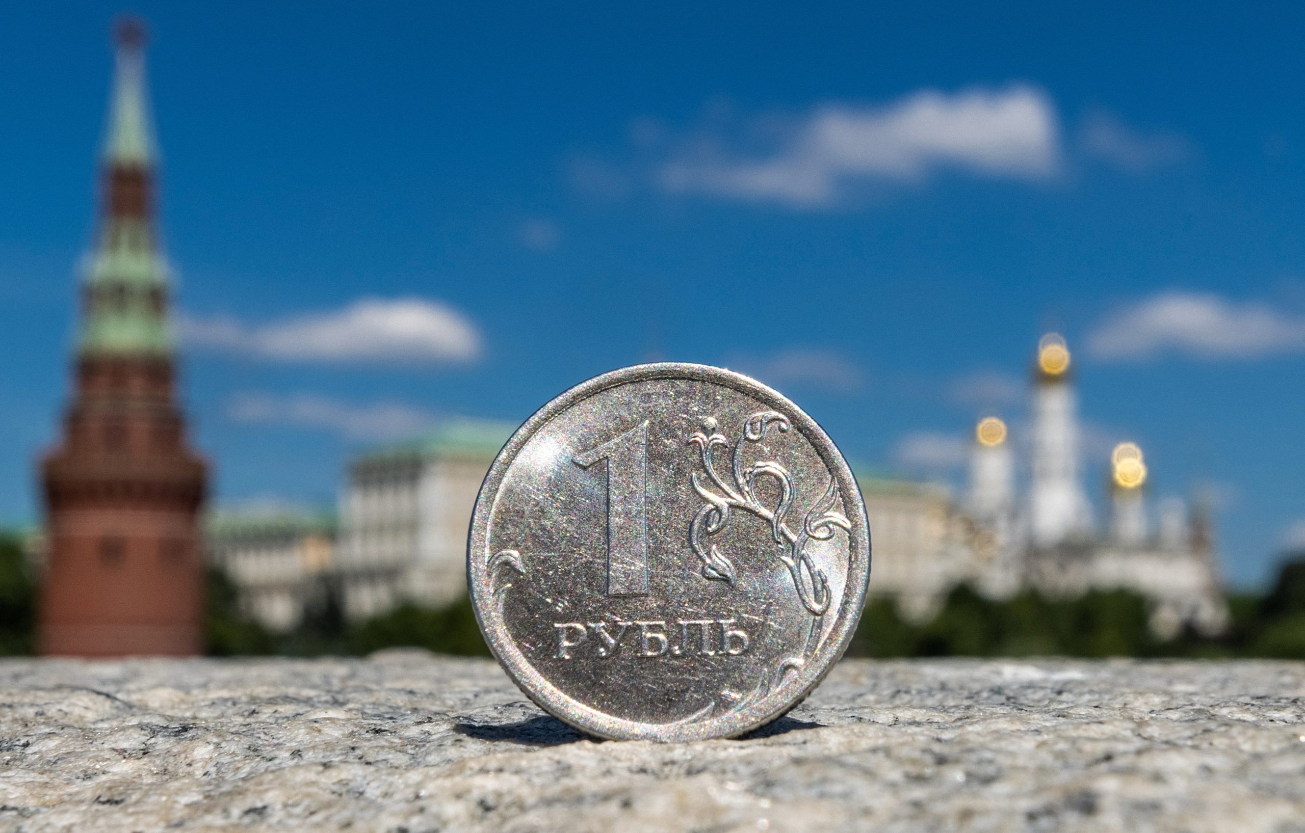 ЄС офіційно вніс Росію до «чорного списку» з відмивання грошей