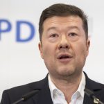 Понад 40 тисяч чехів підписали лист із вибаченнями за антиукраїнські заяви спікера Окамури ➤ Prozoro.net.ua