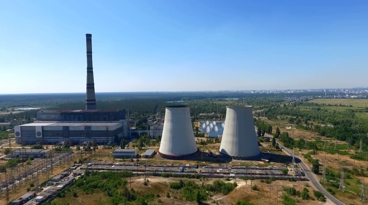 Замінити ТЕЦ-5 і ТЕЦ-6 нереально: експерт про ситуацію в Києві