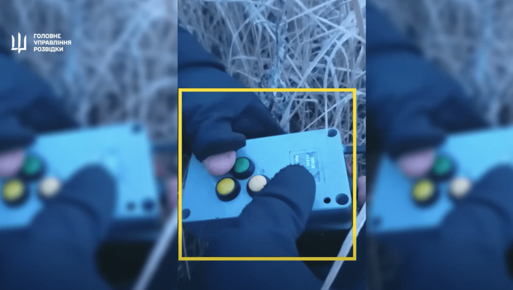 На Кубані підірвали КамАЗ з окупантами 47-ї ракетної бригади РФ 3 На Кубані підірвали КамАЗ з окупантами 47-ї ракетної бригади РФ
