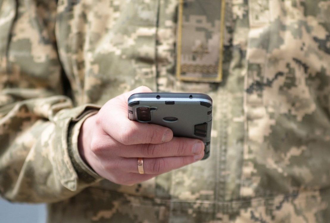 Військовий відповів на дзвінок і втратив 1 млн грн ➤ Prozoro.net.ua