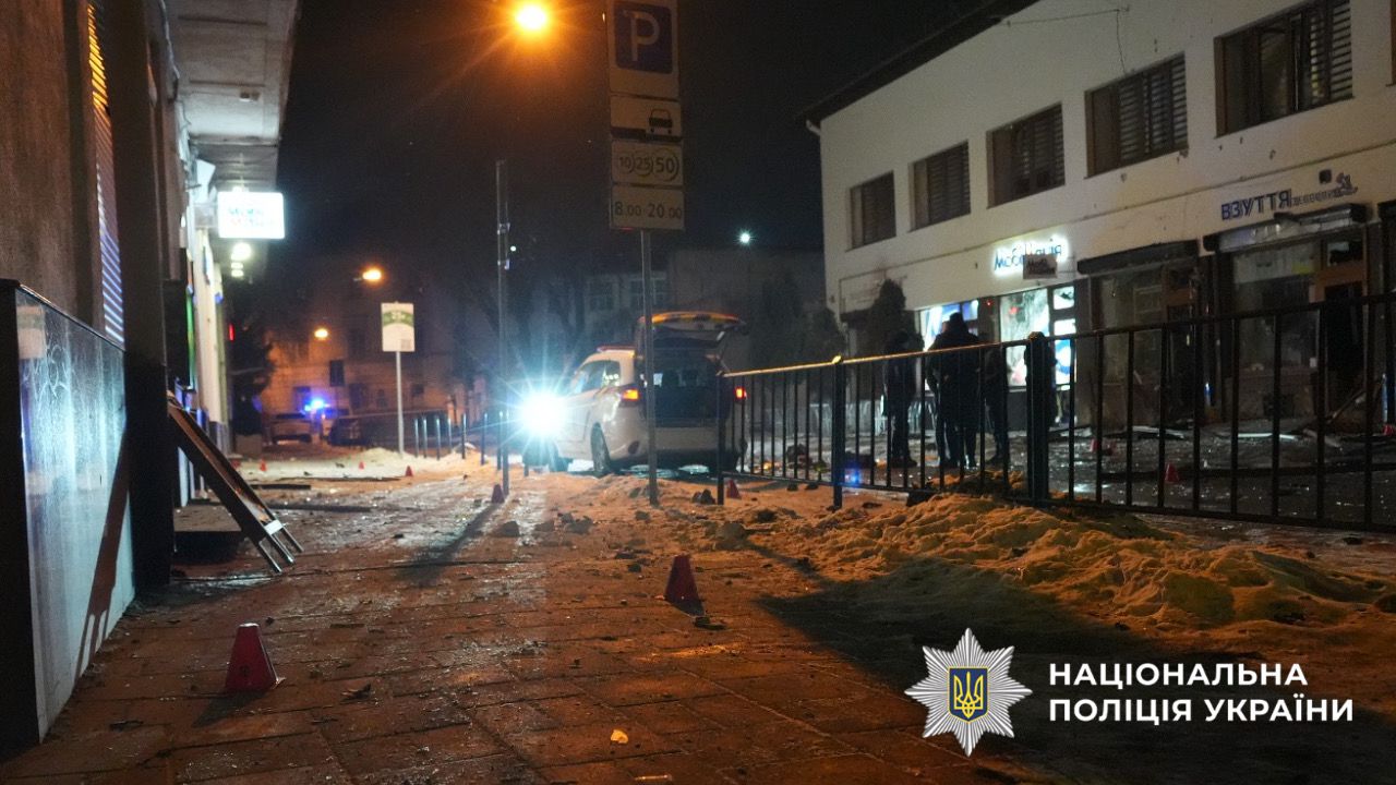 В центре Львова произошел теракт: есть жертва и десятки раненых (фото, видео) ➤ Prozoro.net.ua