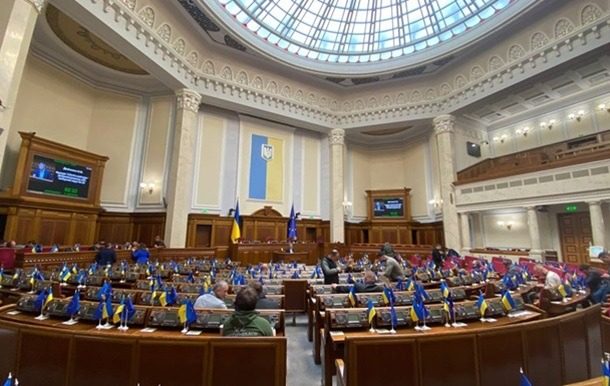 Отруєння в Раді не було: що насправді «скосило» нардепів