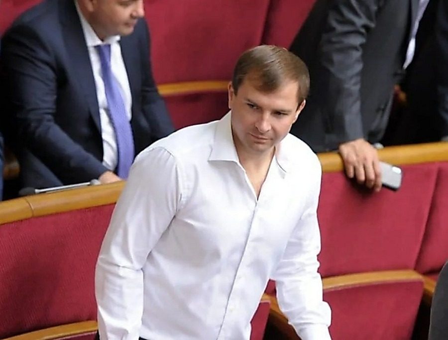 Нардепа бросила жена: причина удивит