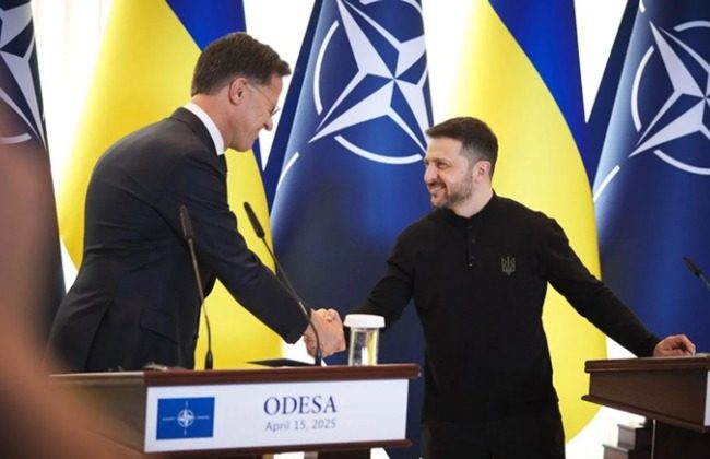 Рютте заговорил по-украински после встречи с Зеленским (видео)