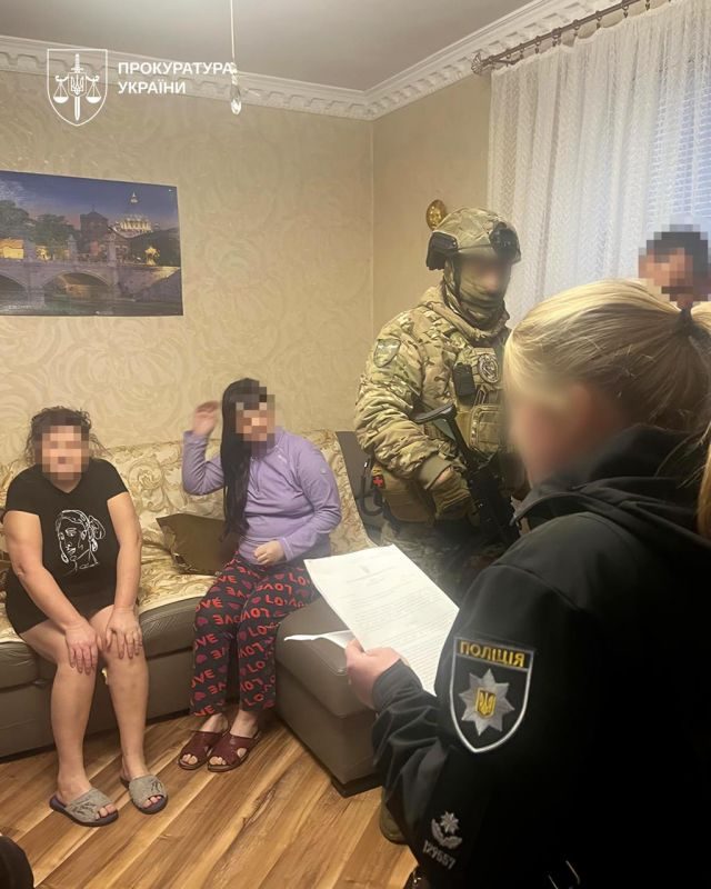 Ужас в детдоме: родителей-воспитателей обвинили в пытках шести сирот