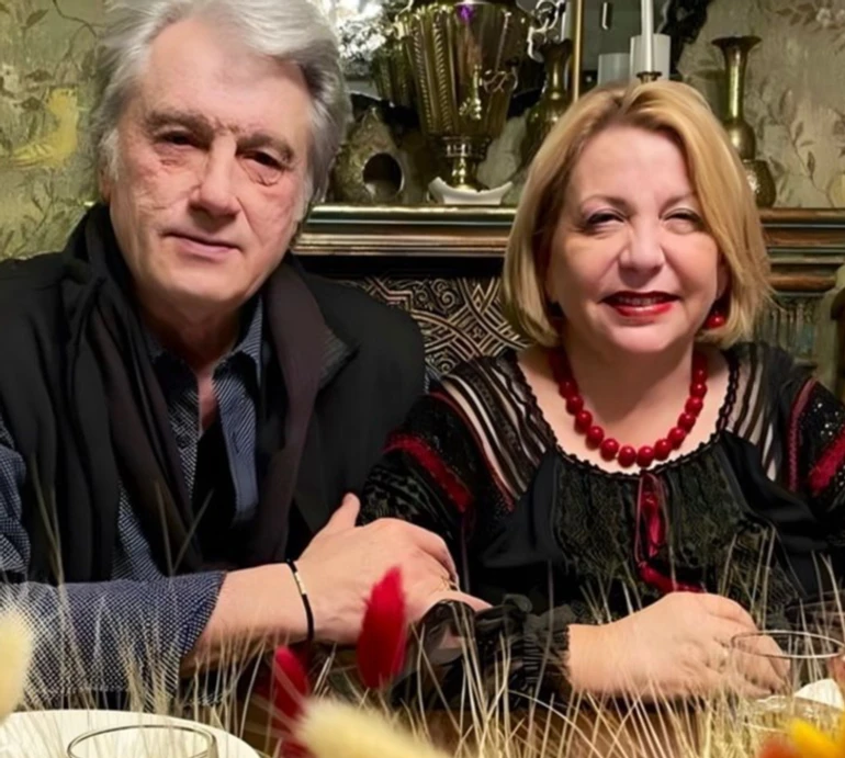 Какой была фамилия у супруги Виктора Ющенко до брака