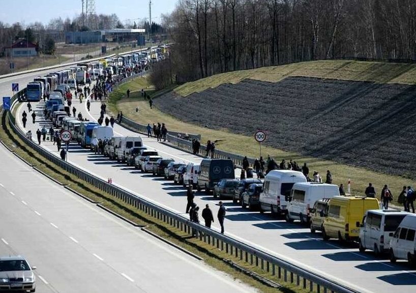 Можуть вивозити примусово: у Раді обговорюють евакуацію Києва