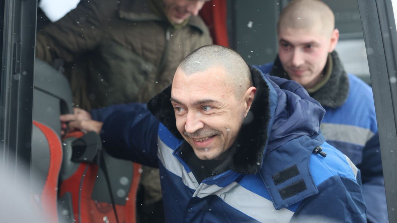 Перший обмін полоненими у 2026 році: Україна повернула додому 157 громадян