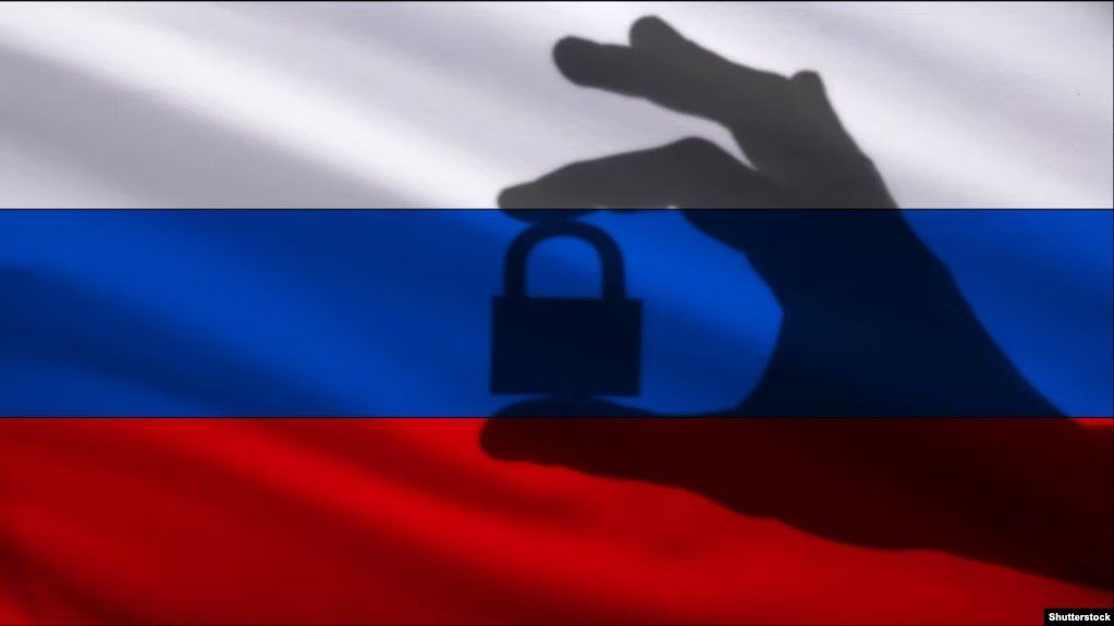 У россиян забирают интернет: вызовет ли это массовые протесты в РФ