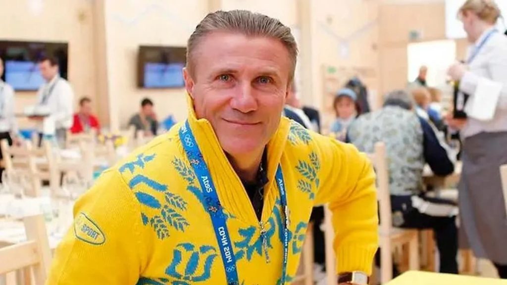 Усик и Ломаченко встали на защиту Бубки после призыва лишить его звания Героя Украины 3 Усик и Ломаченко встали на защиту Бубки после призыва лишить его звания Героя Украины