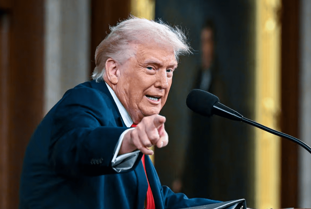 Виступ Трампа викликав нові запитання щодо його здоров’я (фото)