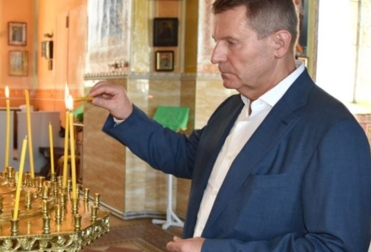 Присядьте: на кого раньше работал водитель Ермака — расследование ➤ Prozoro.net.ua