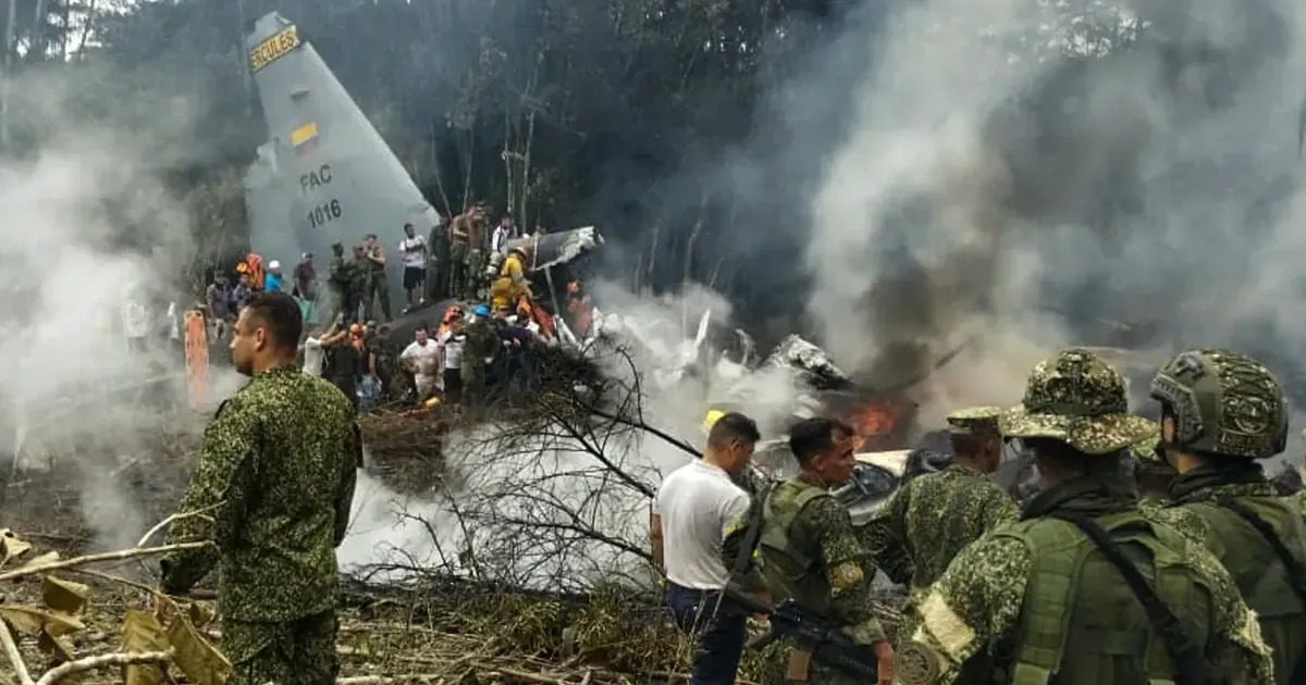 Разбился военный самолет с более 100 солдатами на борту: детали ➤ Prozoro.net.ua