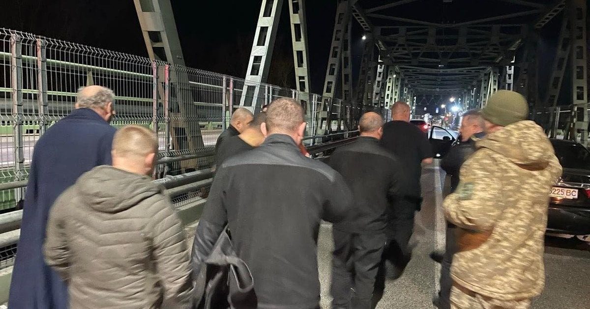 Ви навіть не уявляли: ось чому затримали інкасаторів в Угорщині