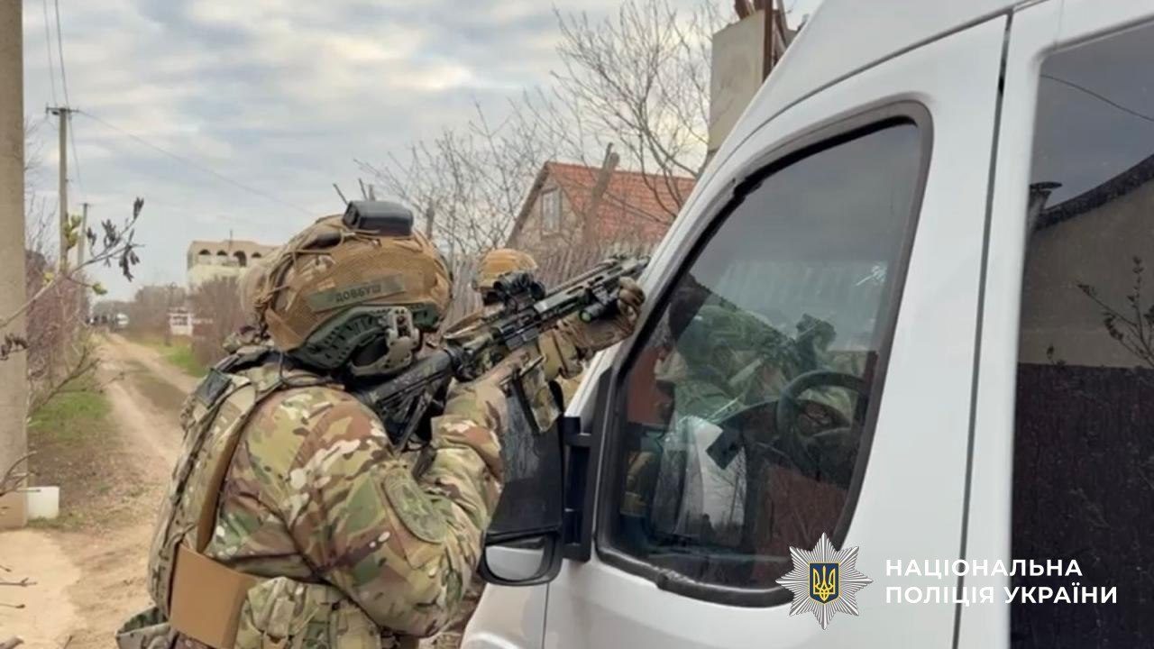 Напад на патрульних в Одесі завершився смертю стрільця