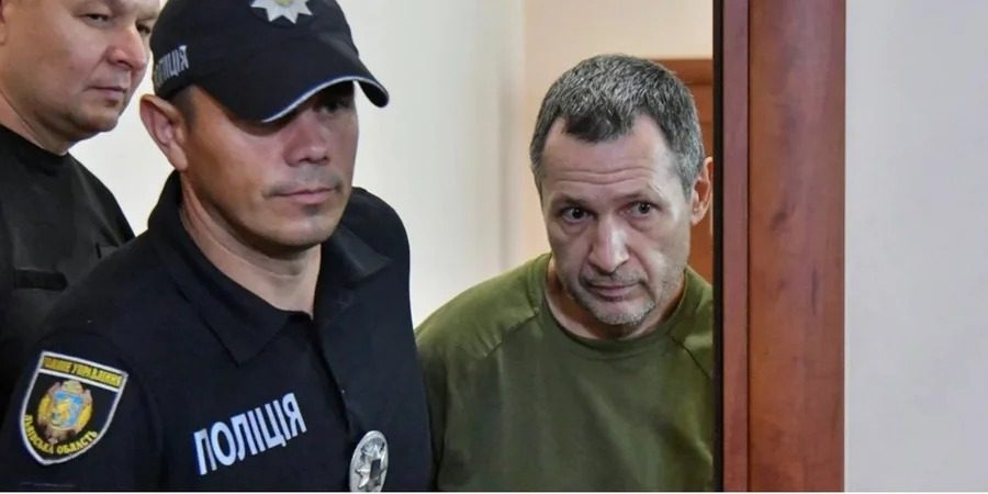 Лучше присядьте: всплыли громкие подробности убийства Парубия