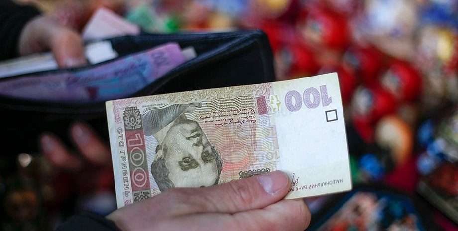 Пенсійні виплати в Україні: нові можливості для доплат і ризики