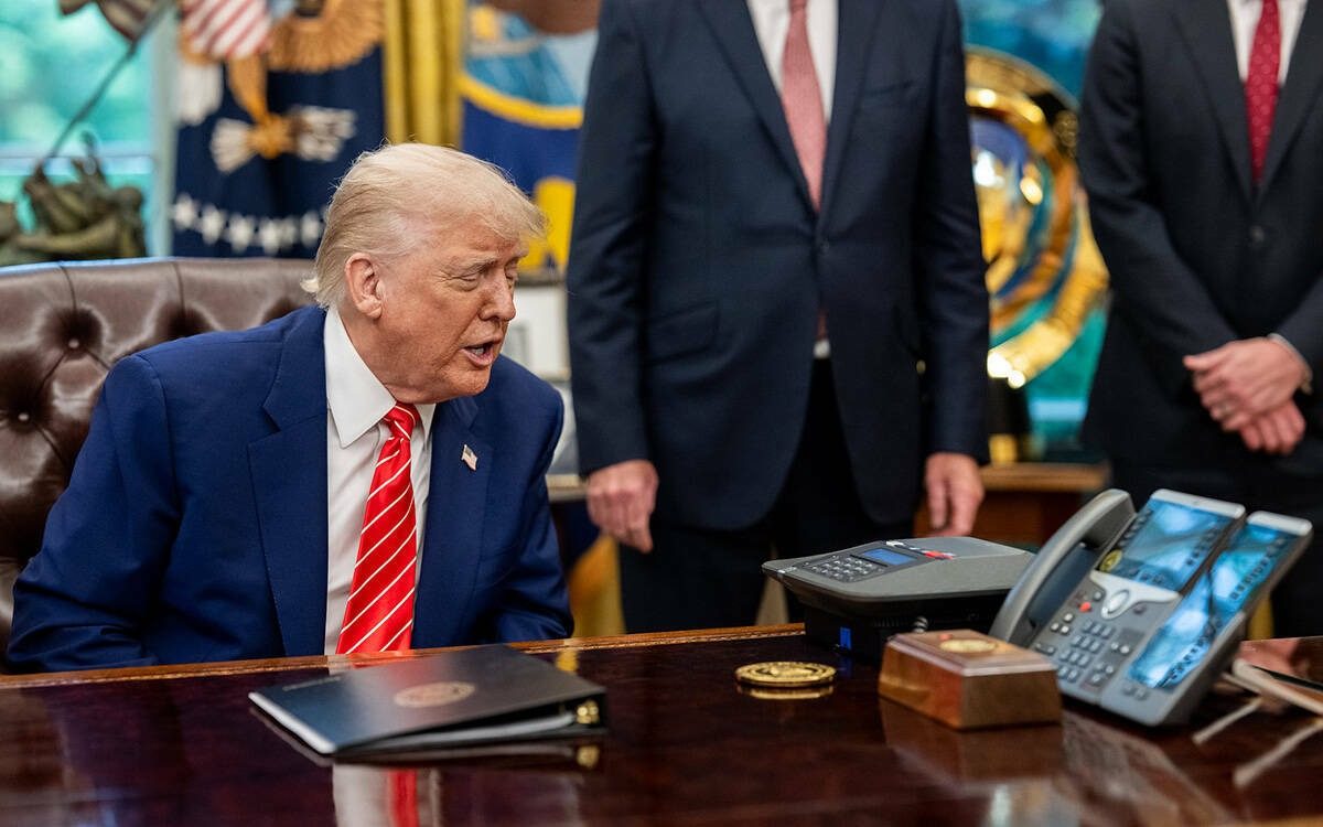 Трамп провів раптовий дзвінок з Путіним: що обговорювали