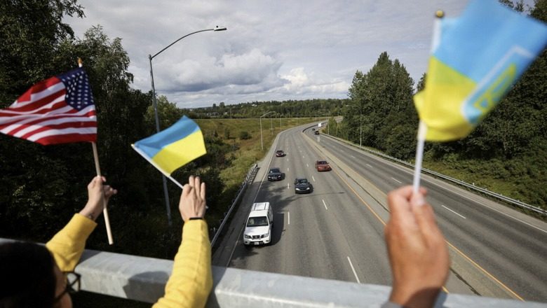 «Вигнаних» Трампом українців терміново повертають на Аляску ➤ Главное.net