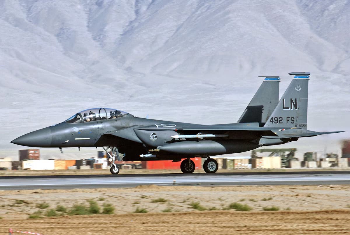 ВВС Кувейта случайно сбили три американских F-15: подробности