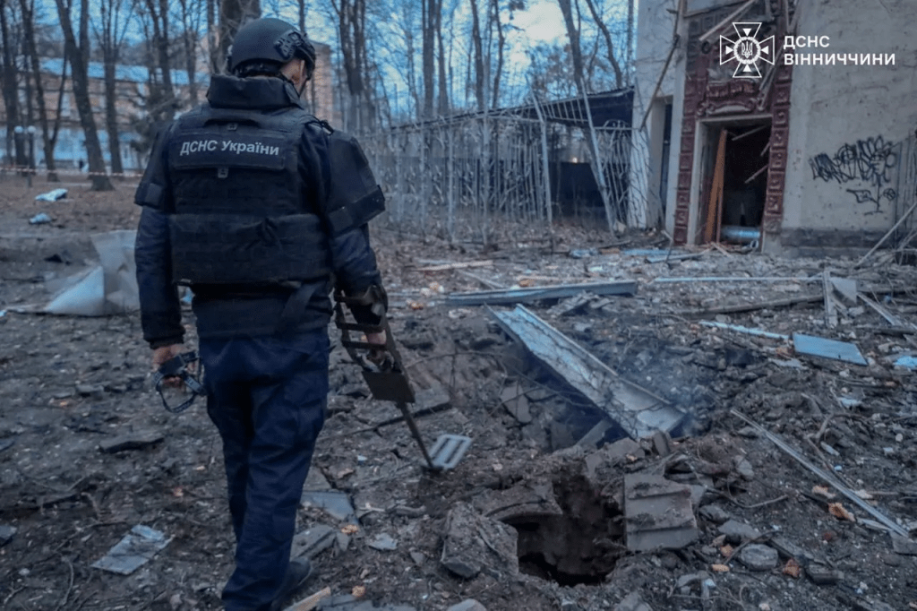 Россия массированно атаковала Украину дронами: есть погибшие (фото)