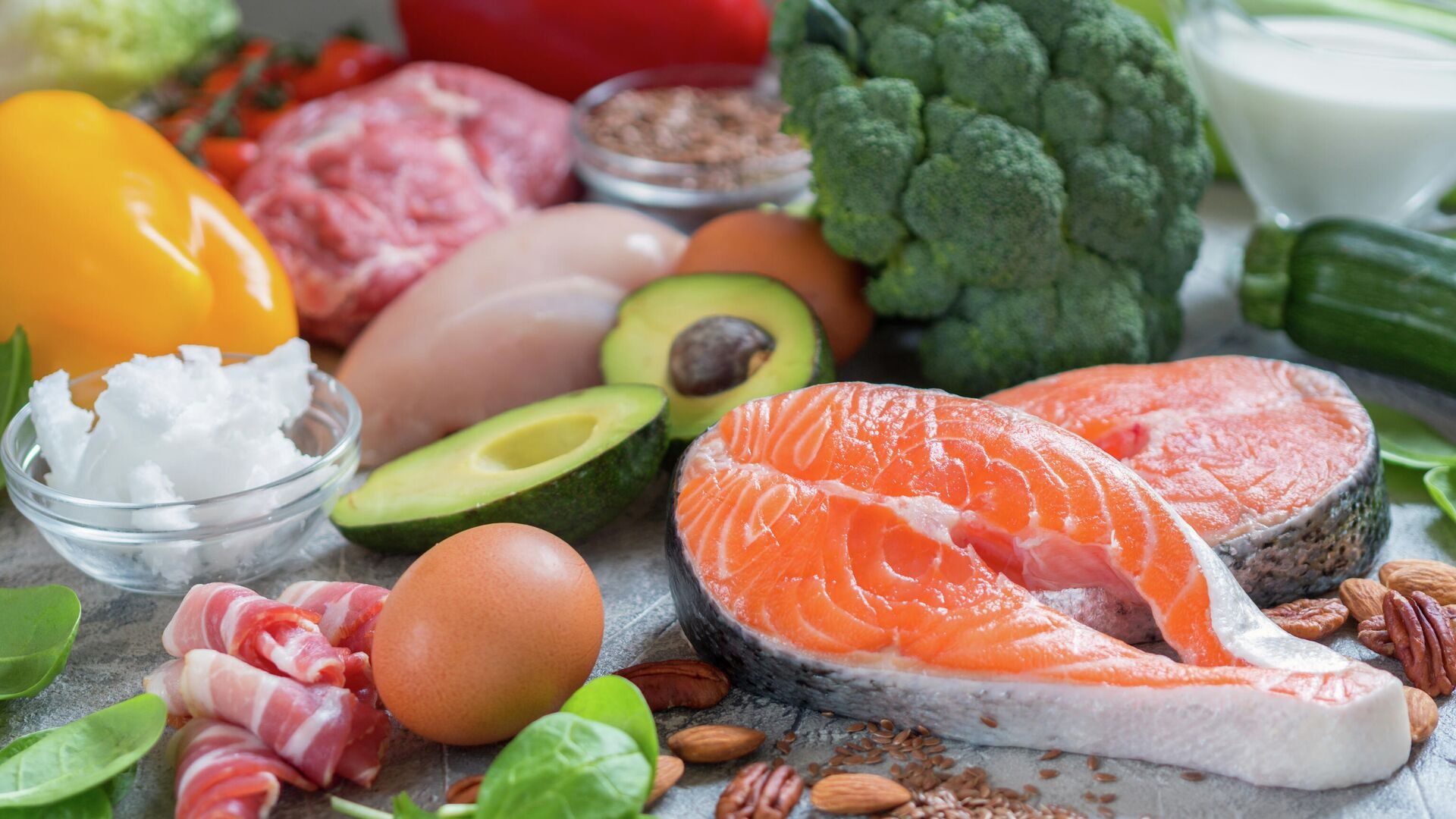 Гастроентерологи назвали найкращі продукти для кишечника: чим потрібно харчуватися