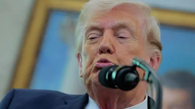 Трамп надумався перейменувати Ормузьку протоку