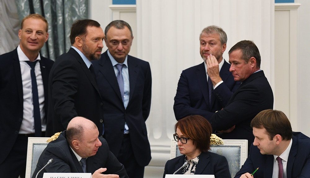 Путін дав вказівку олігархам скинутися на війну, — The Bell