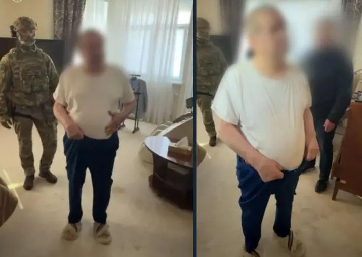 А тапки вы видели? Кадры обыска у Поплавского поразили сеть 3 А тапки вы видели? Кадры обыска у Поплавского поразили сеть